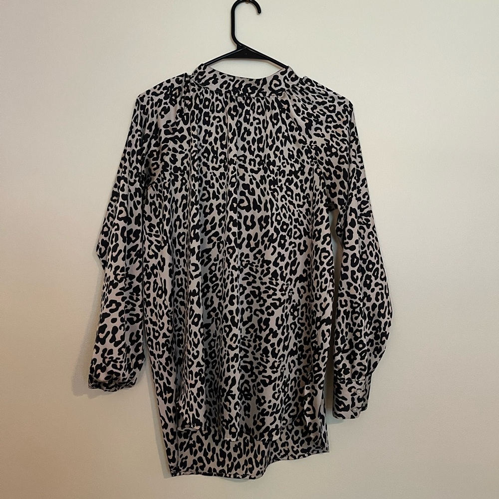 Cheetah print long sleeve shirt